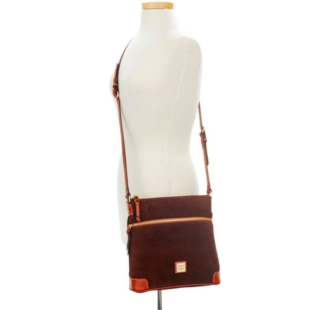 $198 NWT Dooney & Bourke Suede Leather Crossbody Brown Tmoro - Picture 3 of 4